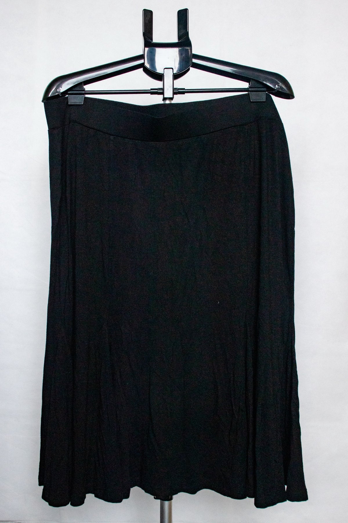Black mid length stretchy skirt