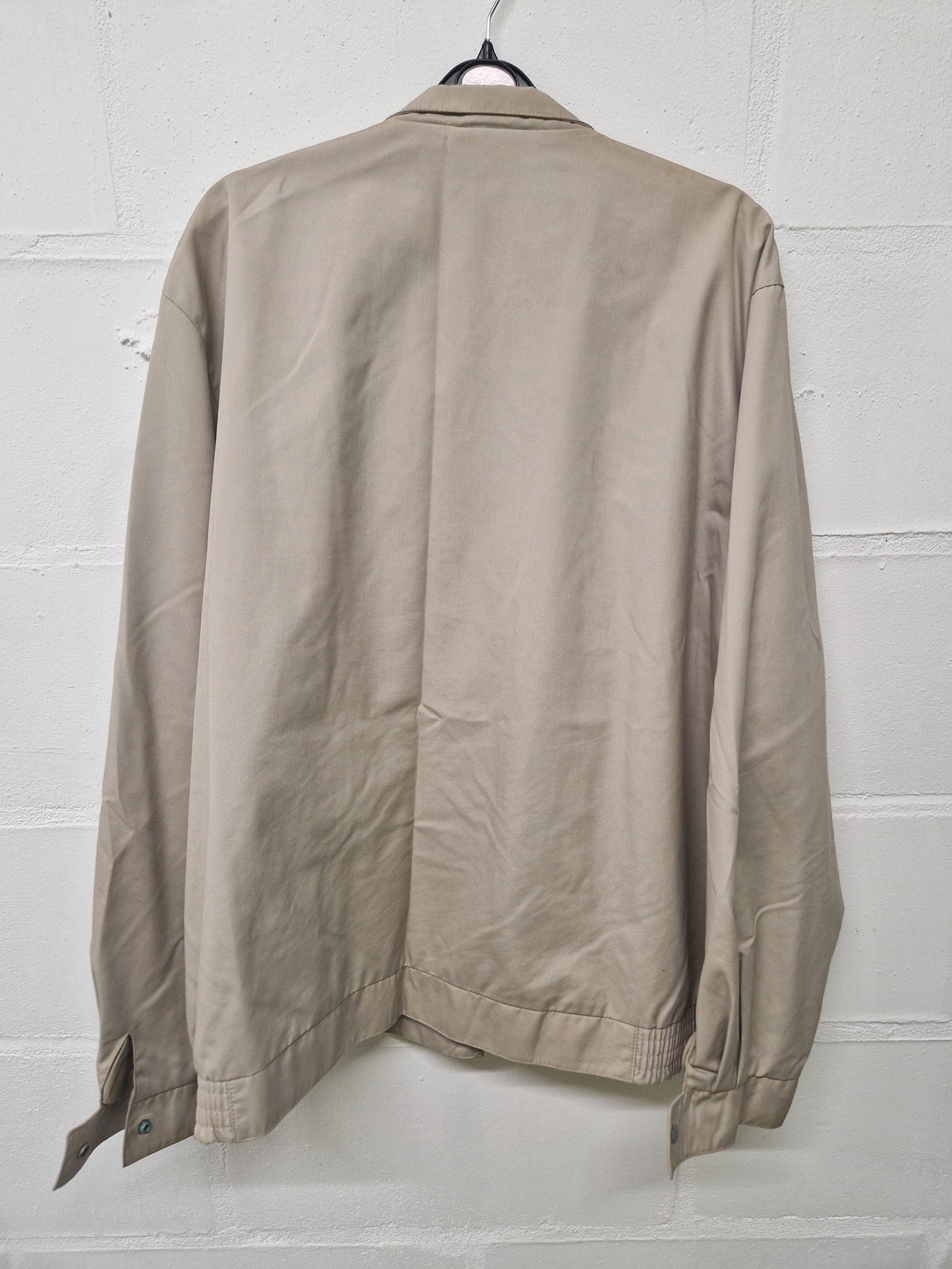 Cream zipped jacket with buttoned collar