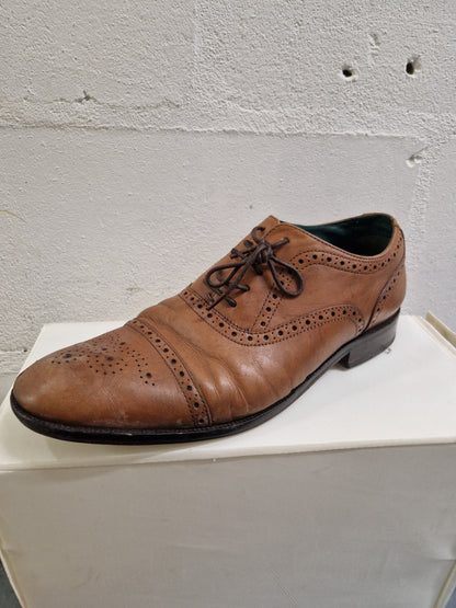 brown brogues