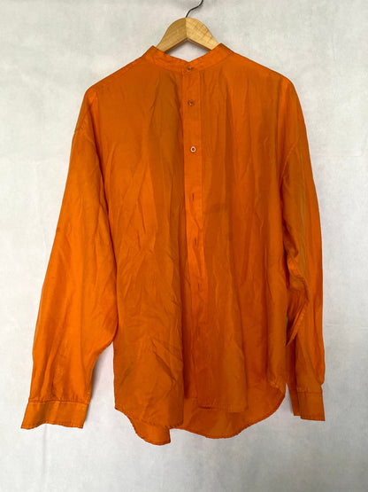 orange shirt