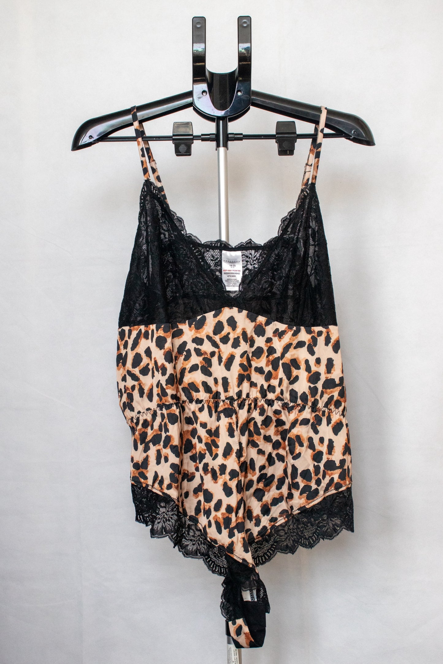 Leopard print romper (sexy)