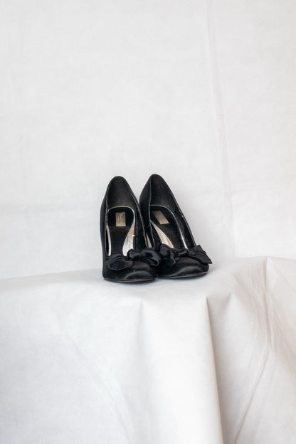 Black bow heels
