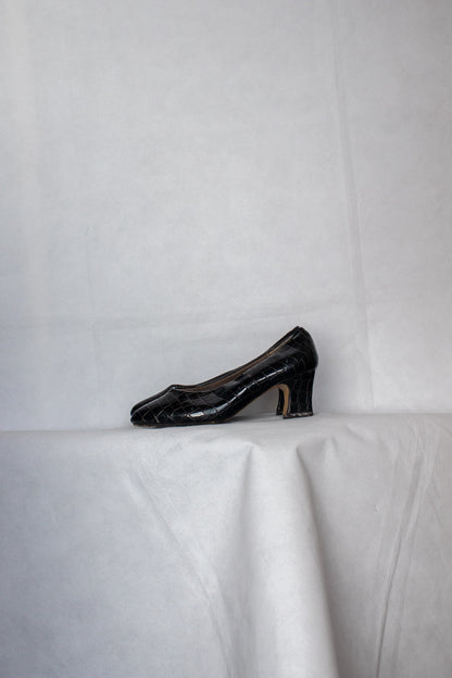 Black alligator skin kitten heels
