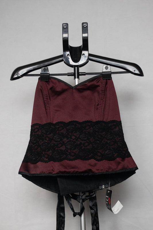 Maroon basque