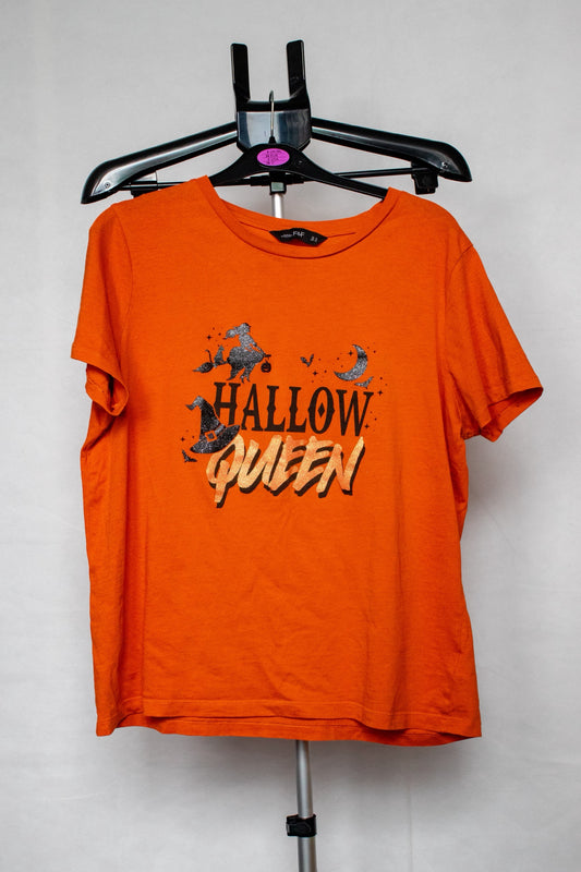 Hallowqueen festive t shirt