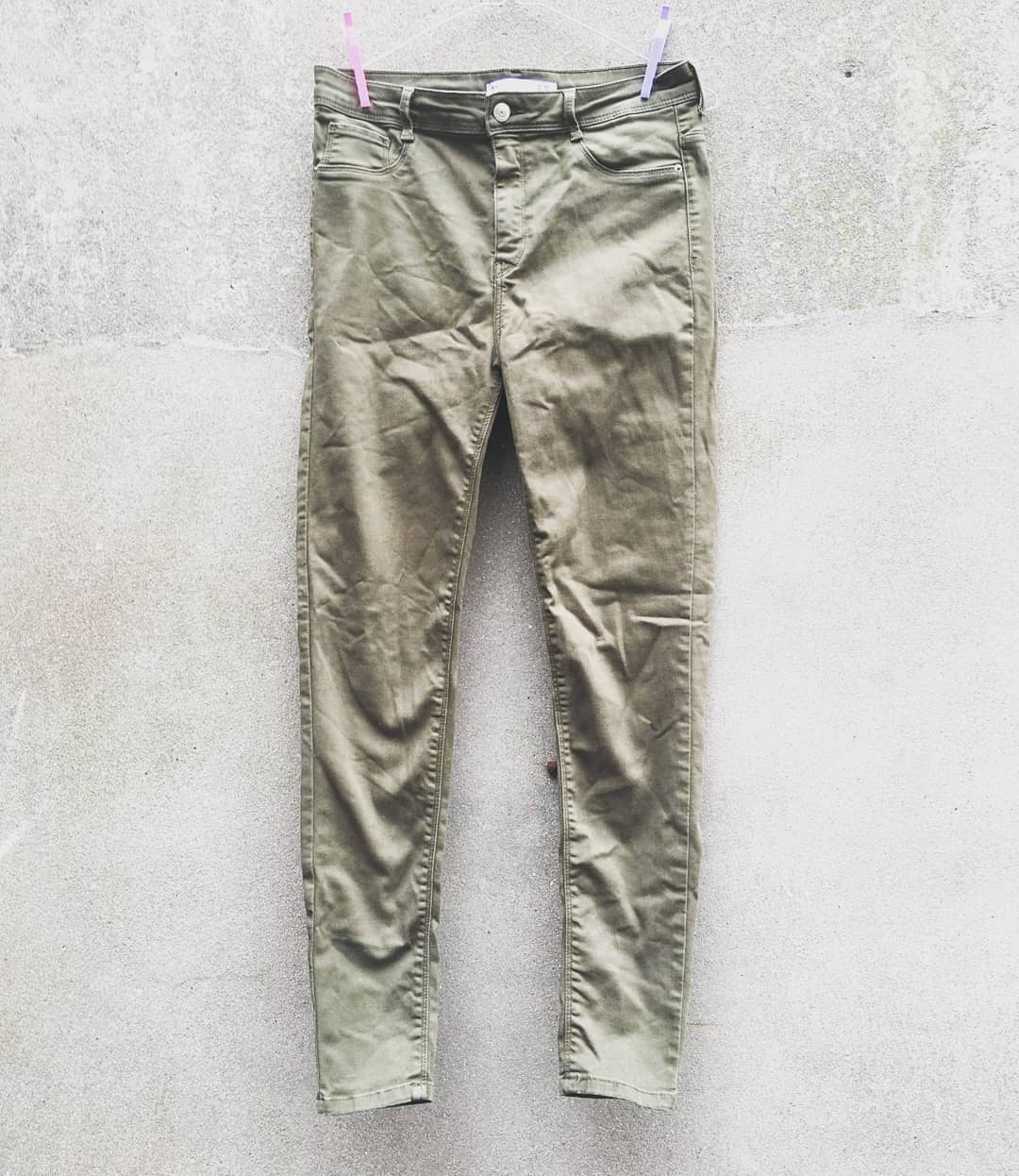 sarah basic Khaki green trousers