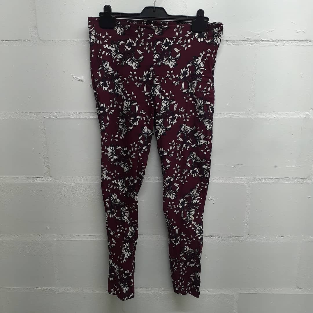 atmosphere maroon trousers