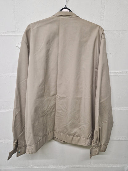 Cream zipped jacket with buttoned collar